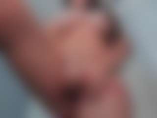 Live cam show with BrookeMiller - Average on Soda Cam