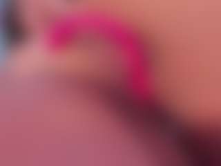Live cam show with BrookeMiller - Small Ass on Milf Play