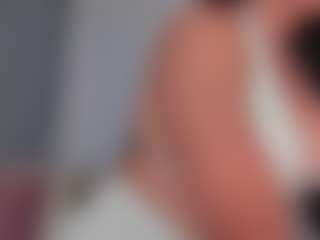 Live cam show with BrookeMiller - Brown Hair on hotwifechat.live