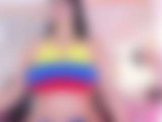 Live cam show with Sophie - Latina on StripNow | colombia