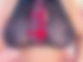 Live cam show with Sophie - Public BBW on liverealitysex.com