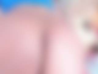 Live cam show with Sophie - Public on Camsoda