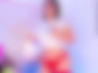 Sophie MILF webcam performer live streaming