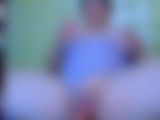 Live cam show with Erinn Foster - Thick on madthumbs