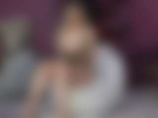 Live cam show with MishelleB - Fingering on Dare Cams