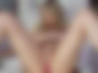 Live cam show with MishelleB - Cum on milfzrlive.com