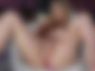 Live cam show with MishelleB - Curvy on 1on1-livenow
