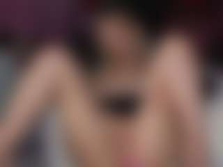 Live cam show with MishelleB - Bikini on CamwithHer