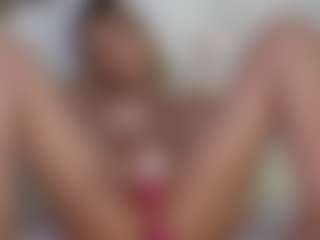 Live cam show with MishelleB - Blonde Hair Shaved Pussy on pussylord.com