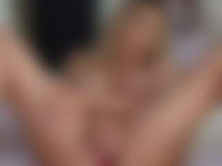 Live cam show with MishelleB - Twerk on CamwithHer