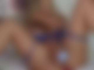 Live cam show with MishelleB - Sexwebcam on Fling VIP Chat