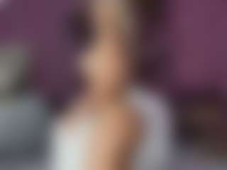 Live cam show with MishelleB - Spank Blonde Hair on Soda Cam
