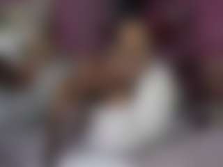 Live cam show with MishelleB - Bikini on Dare Cams