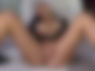 Live cam show with MishelleB - BBW on livesuperchat.net