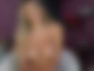 Live cam show with MishelleB - Fingering White on Camsoda
