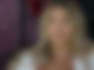 Live cam show with MishelleB - Control on xheatlive.com
