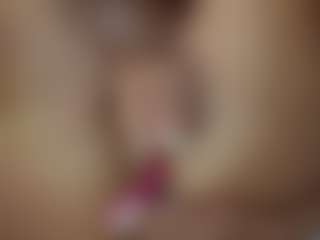 Live cam show with MishelleB - White Curvy on Camsoda