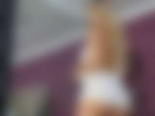 Live cam show with MishelleB - Athletic Cum on AdultVida.com