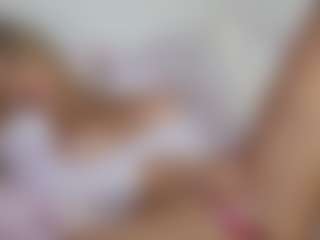 Live cam show with MishelleB - Butt Plug on SpankPalCams