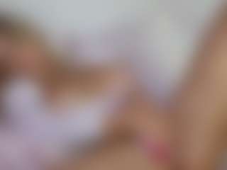 Live cam show with MishelleB - Butt Plug on Soda Cam