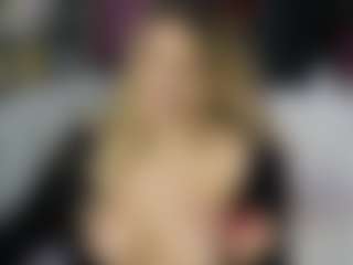 Live cam show with MishelleB - Butt Plug on sexylive.show