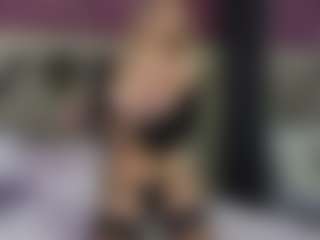 Live cam show with MishelleB - Tease on CamwithHer