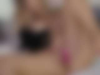 Live cam show with MishelleB - Squirt Blonde Hair on StripNow