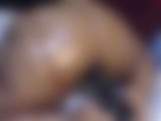 HotnCurvybabe's Live Sex Cam Show