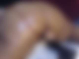 HotnCurvybabe's Live Sex Cam Show