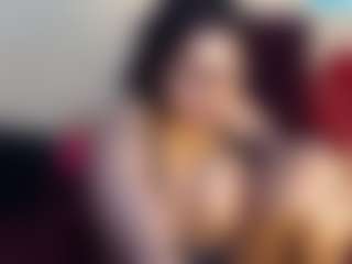 HotnCurvybabe's Live Sex Cam Show