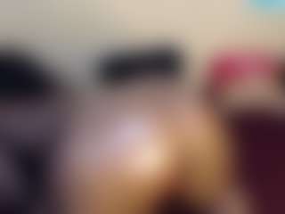HotnCurvybabe's Live Sex Cam Show