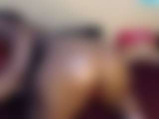 HotnCurvybabe's Live Sex Cam Show