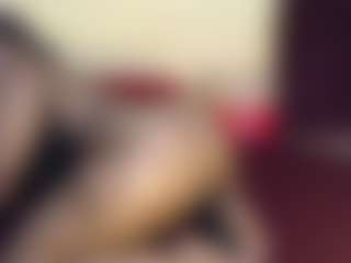 HotnCurvybabe's Live Sex Cam Show