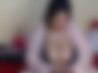 HotnCurvybabe's Live Sex Cam Show