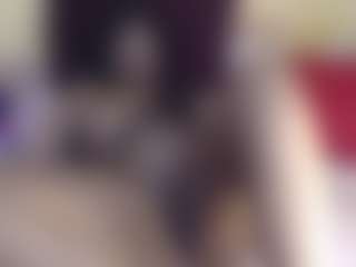 Live cam show with HotnCurvybabe - Ebony Lush on Streamer API