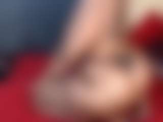 HotnCurvybabe's Live Sex Cam Show
