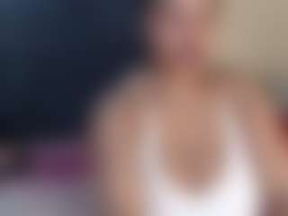 HotnCurvybabe's Live Sex Cam Show