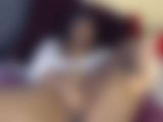 HotnCurvybabe's Live Sex Cam Show