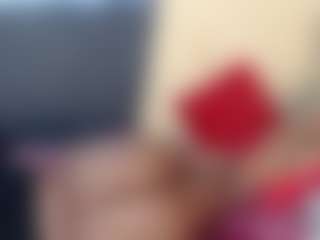 Live cam show with HotnCurvybabe - Lesbian on madthumbs