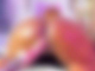 Live cam show with Agatha Blade - Smoking on milfzrlive.com