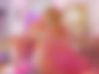 Live cam show with Agatha Blade - Oil on Camsoda