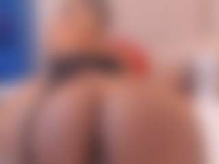 Agatha Blade's Live Sex Cam Show