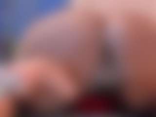Live cam show with Agatha Blade - Black Amateur on CamwithHer | colombia