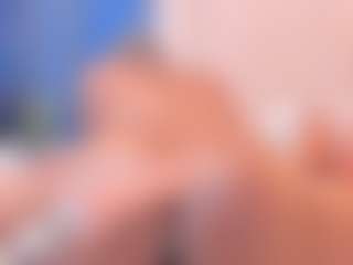 Live cam show with Agatha Blade - Oil on Camsoda