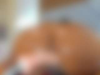 Live cam show with Agatha Blade - Black Dildo on CamClone