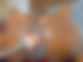 Live cam show with Agatha Blade - Public Curvy on xxxlivecams.org