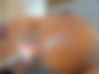 Live cam show with Agatha Blade - Squirt on liverealitysex.com
