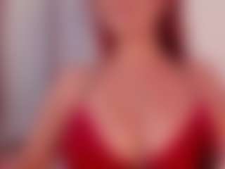 BRIANNA MILF webcam performer live streaming