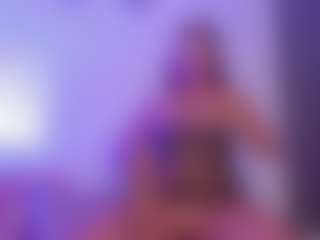 Live cam show with BRIANNA - Shaved Pussy on parknlotfishbdy