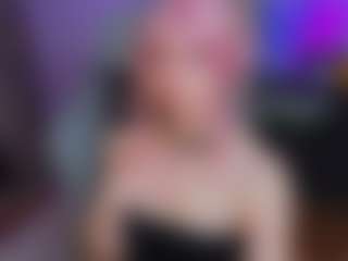 Live cam show with Zelda11 - Swallow on TeamSkeetLive